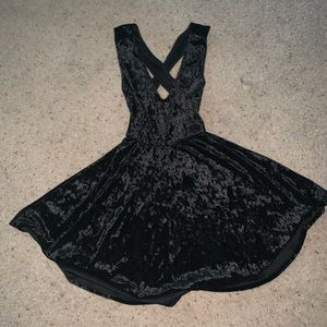 Black velvet dress cross back Low cut size Small